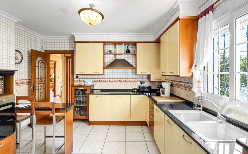 Herverkoop - Villa -
Torrevieja - Costa Blanca