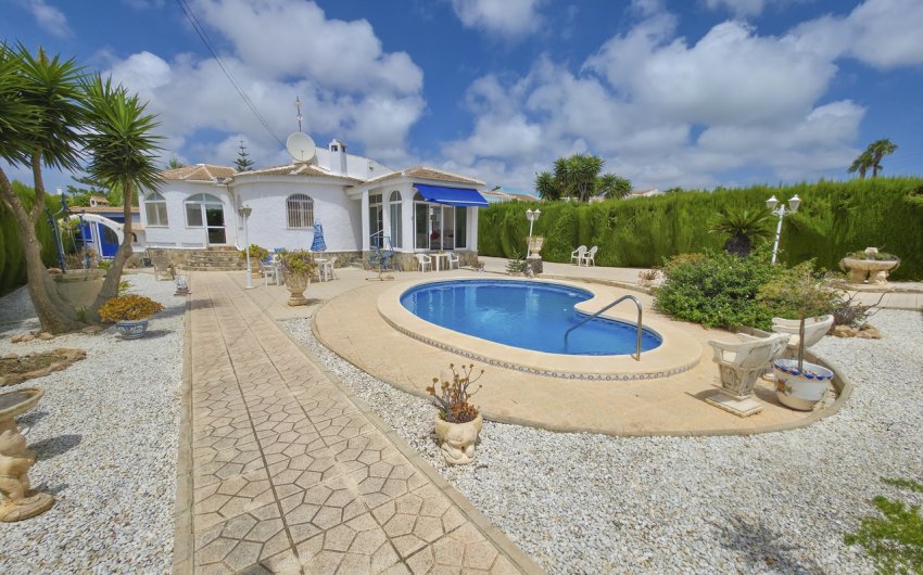 Herverkoop - Villa -
Torrevieja - Costa Blanca