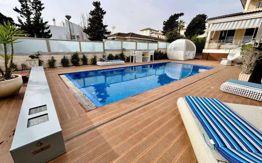 Herverkoop - Villa -
Torrevieja - Costa Blanca