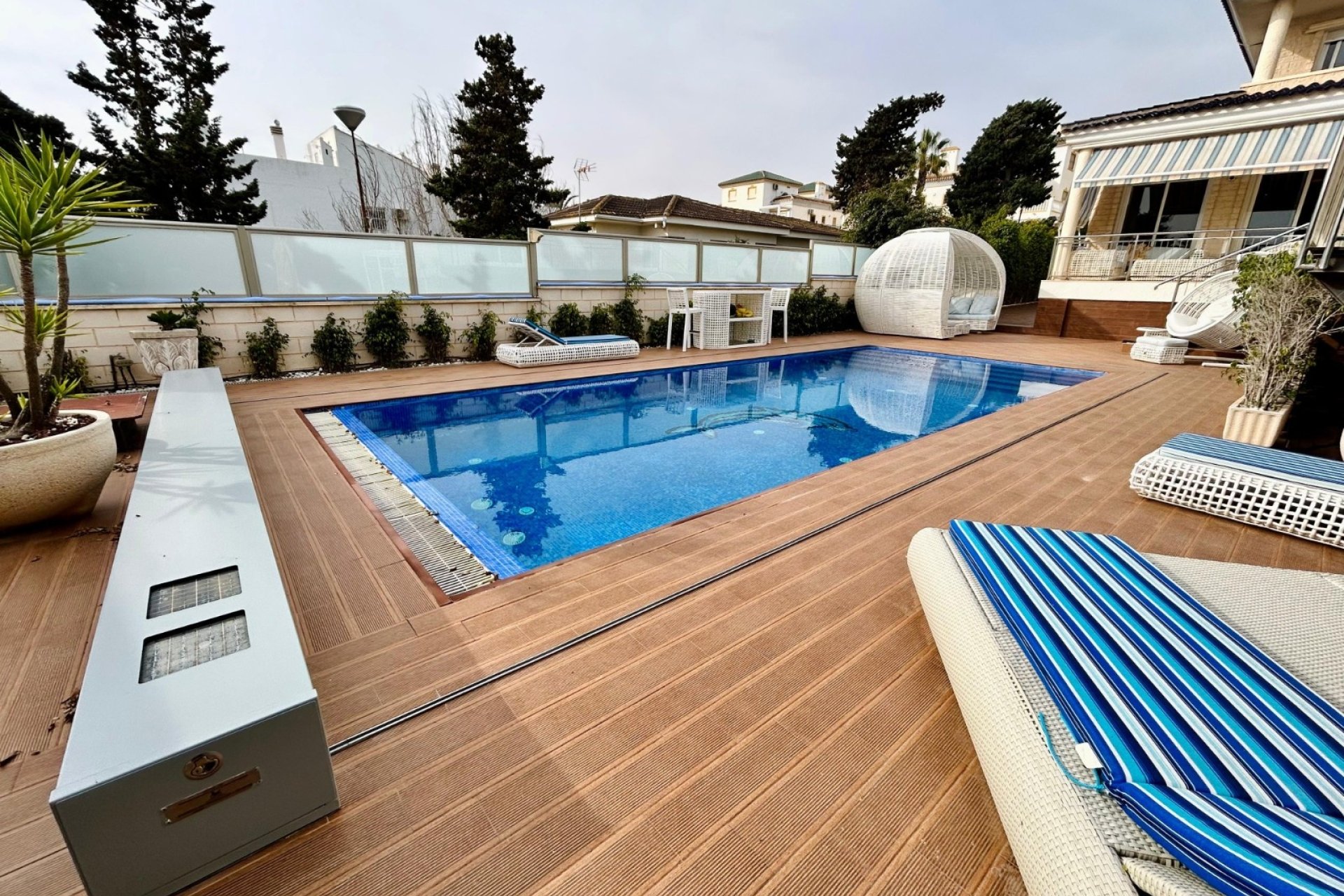 Herverkoop - Villa -
Torrevieja - Costa Blanca