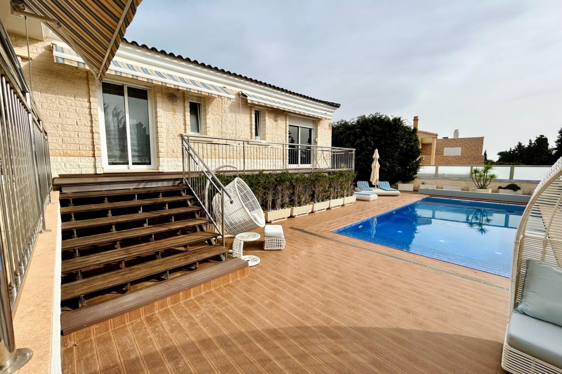 Herverkoop - Villa -
Torrevieja - Costa Blanca