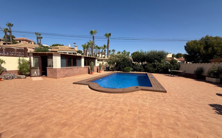 Herverkoop - Villa -
Torrevieja - Costa Blanca