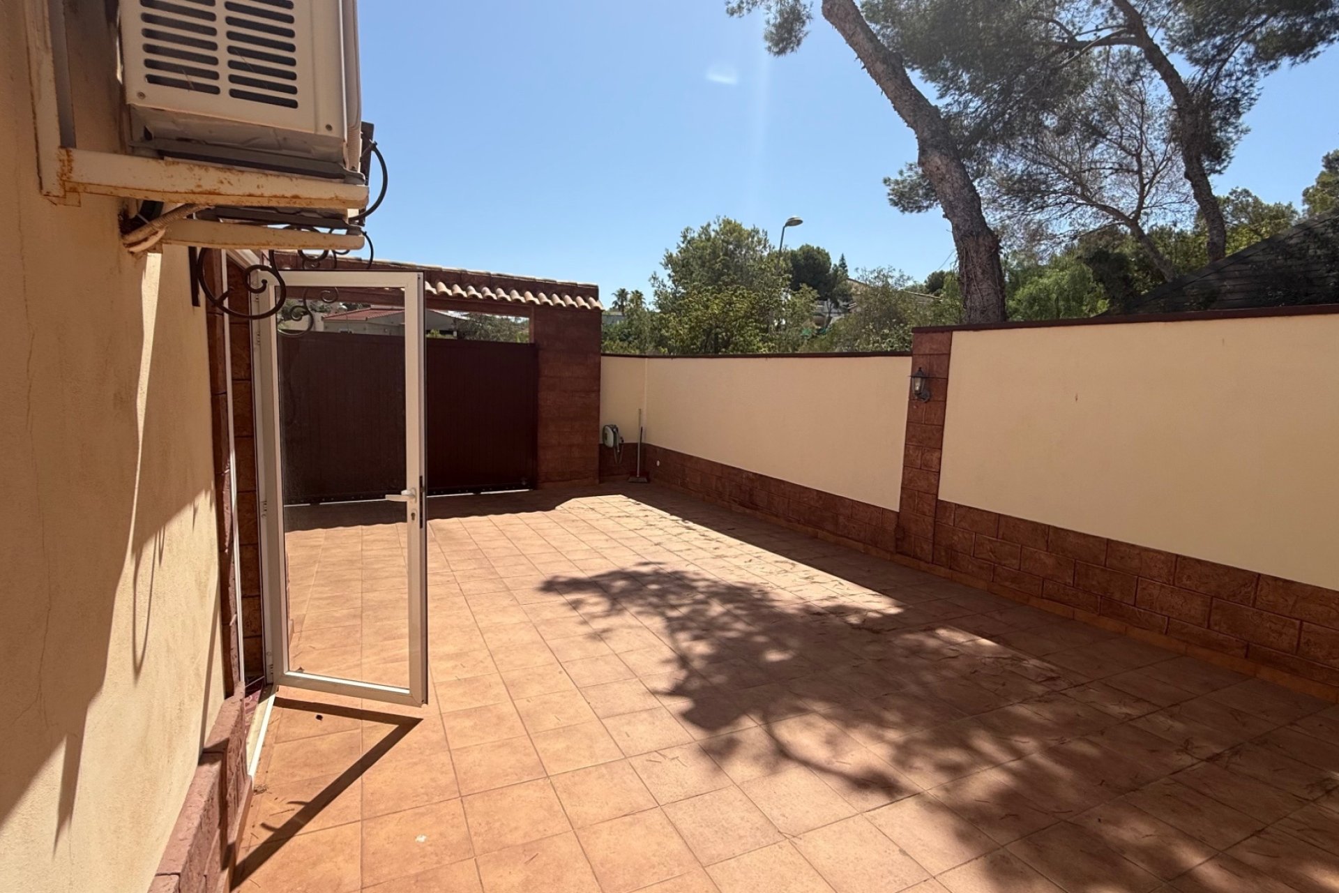 Herverkoop - Villa -
Torrevieja - Costa Blanca