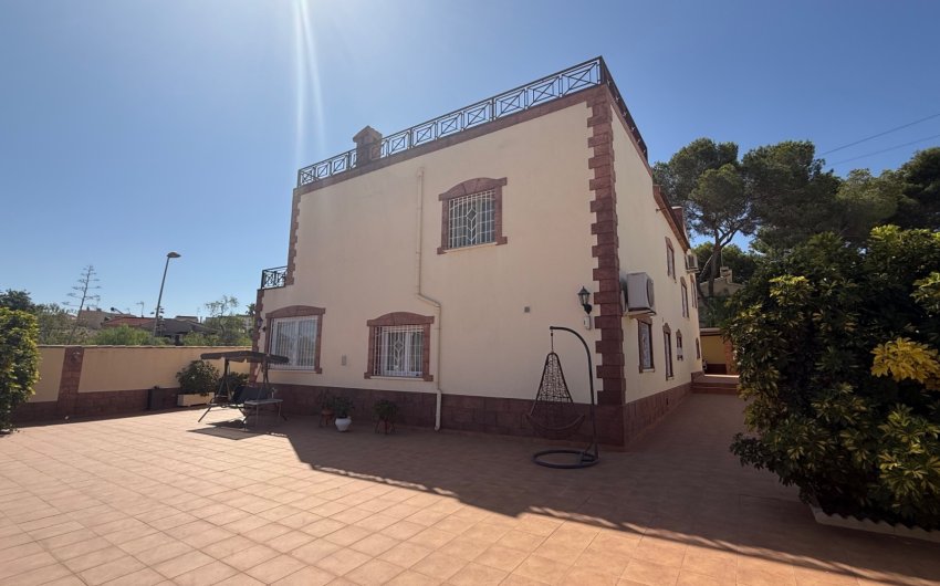 Herverkoop - Villa -
Torrevieja - Costa Blanca