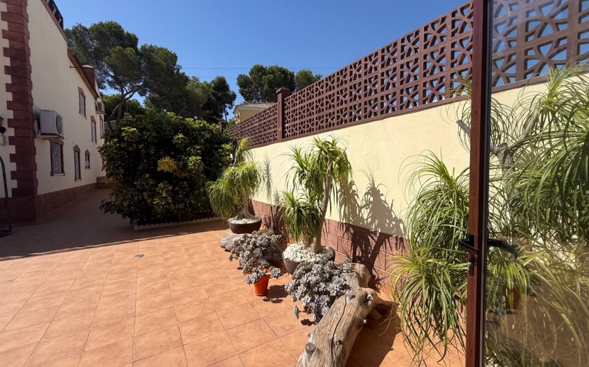 Herverkoop - Villa -
Torrevieja - Costa Blanca