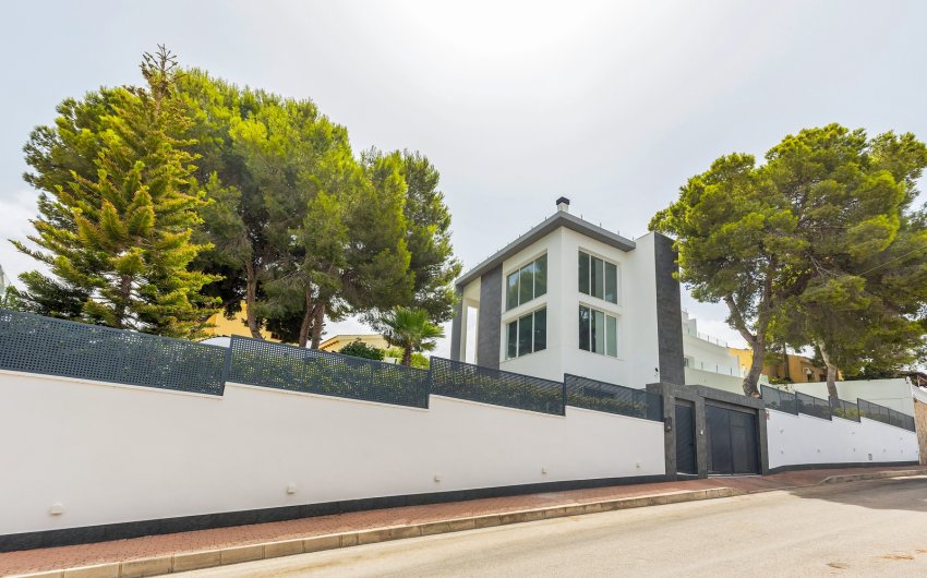 Herverkoop - Villa -
Torrevieja - Costa Blanca