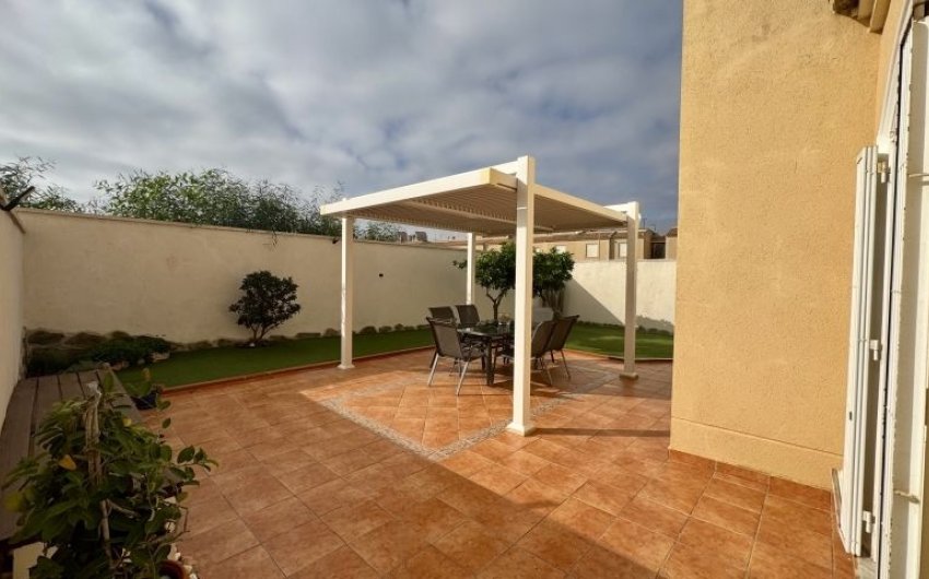 Herverkoop - Villa -
Torrevieja - Costa Blanca