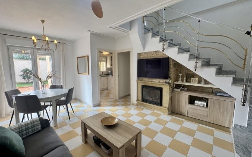 Herverkoop - Villa -
Torrevieja - Costa Blanca