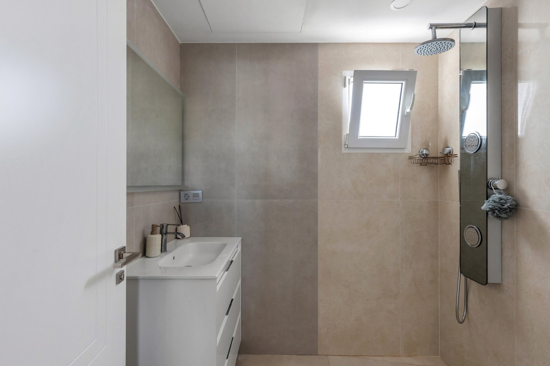 Herverkoop - Villa -
Torrevieja - Costa Blanca