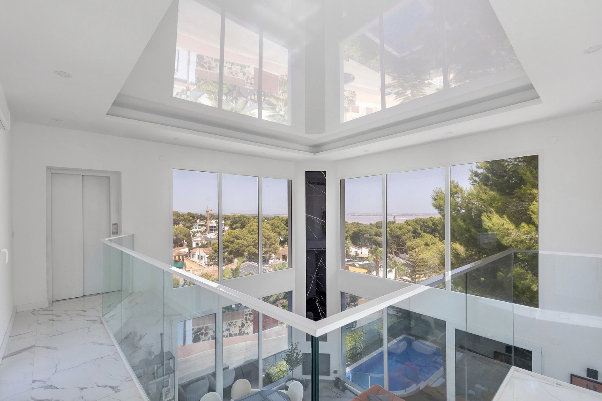 Herverkoop - Villa -
Torrevieja - Costa Blanca