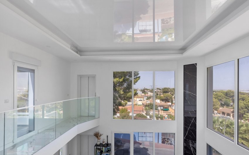Herverkoop - Villa -
Torrevieja - Costa Blanca