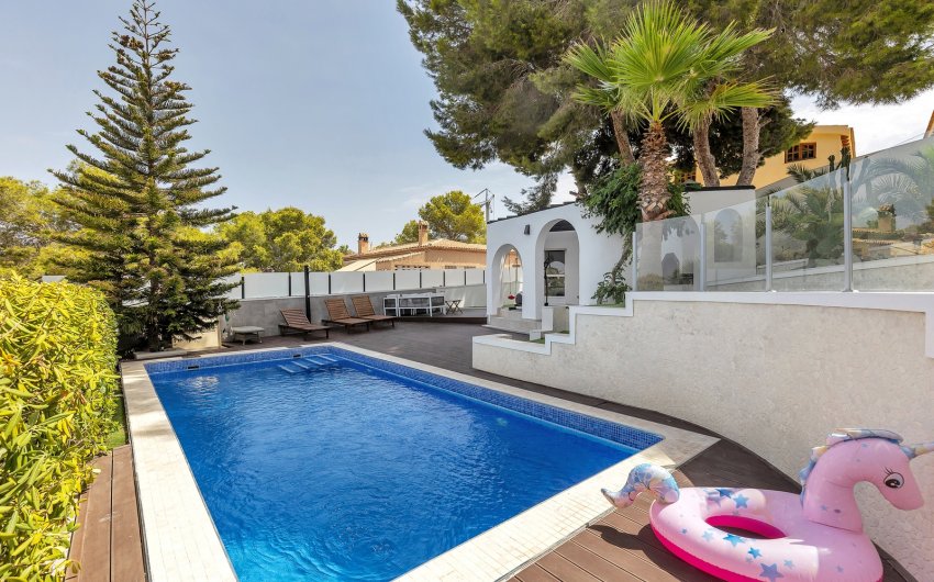 Herverkoop - Villa -
Torrevieja - Costa Blanca
