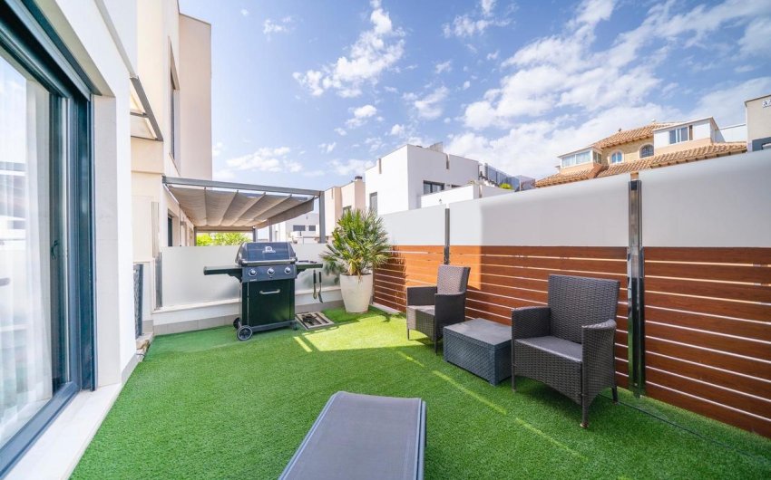 Herverkoop - Villa -
Torrevieja - Costa Blanca