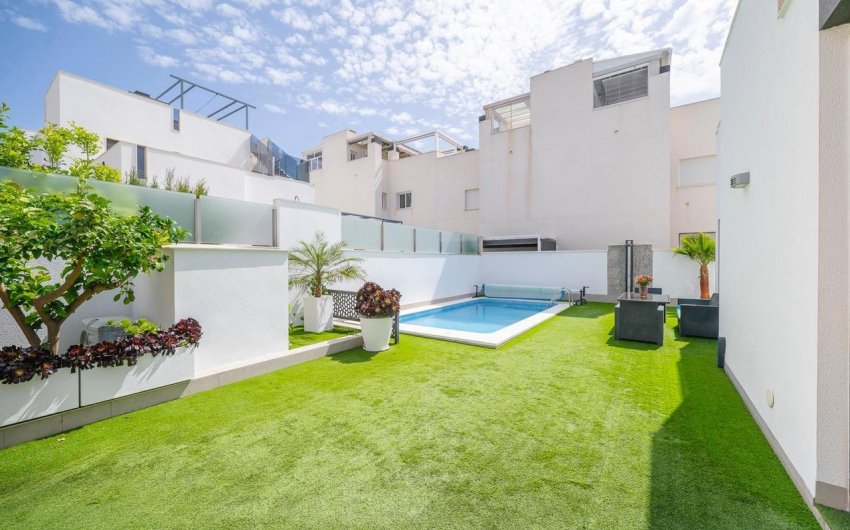 Herverkoop - Villa -
Torrevieja - Costa Blanca