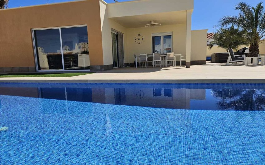 Herverkoop - Villa -
Torrevieja - Costa Blanca