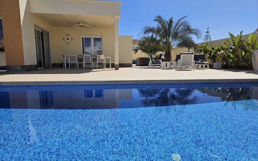 Herverkoop - Villa -
Torrevieja - Costa Blanca