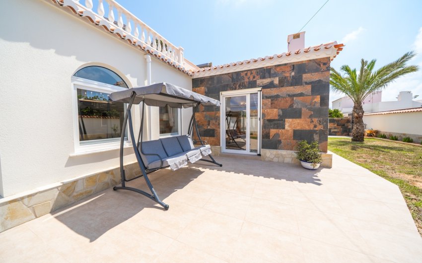 Herverkoop - Villa -
Torrevieja - Costa Blanca