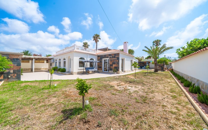 Herverkoop - Villa -
Torrevieja - Costa Blanca