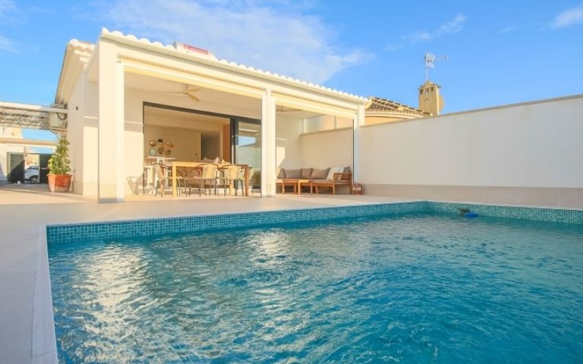 Herverkoop - Villa -
Torrevieja - Costa Blanca