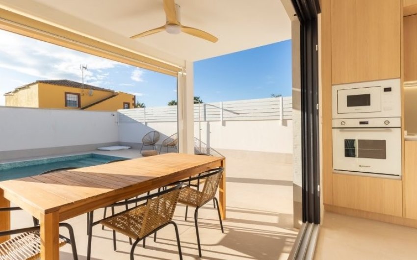 Herverkoop - Villa -
Torrevieja - Costa Blanca