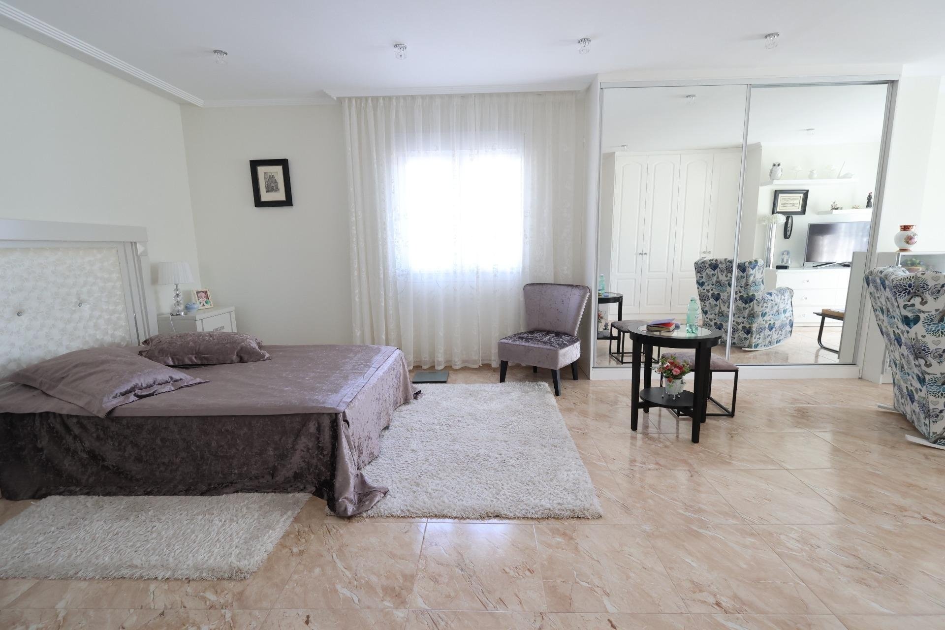 Herverkoop - Villa -
Torrevieja - Costa Blanca