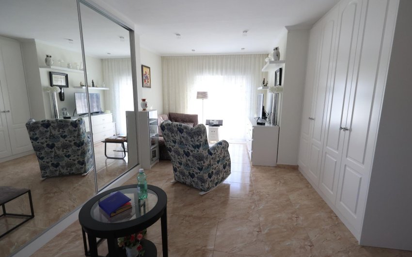 Herverkoop - Villa -
Torrevieja - Costa Blanca