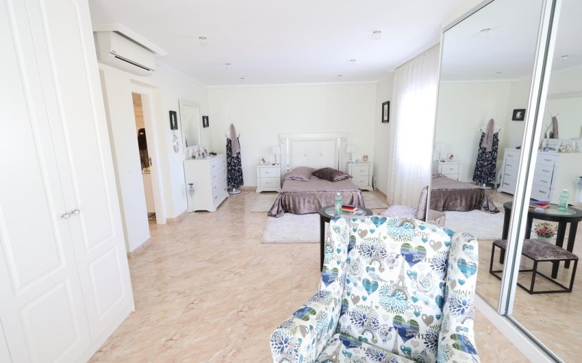 Herverkoop - Villa -
Torrevieja - Costa Blanca