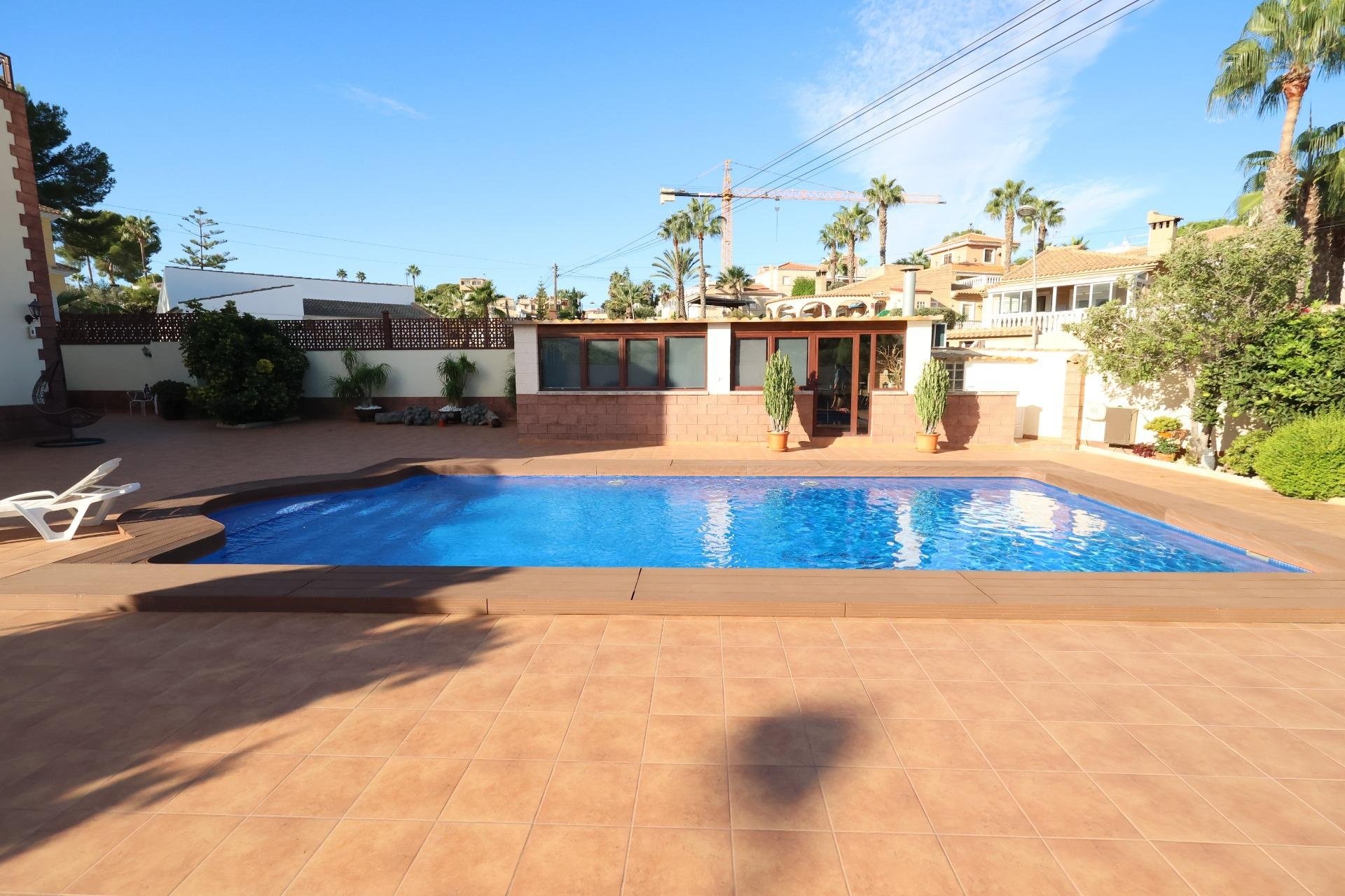 Herverkoop - Villa -
Torrevieja - Costa Blanca