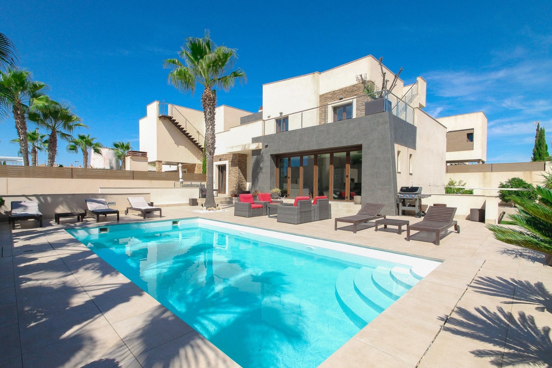 Herverkoop - Villa -
Torrevieja - Costa Blanca