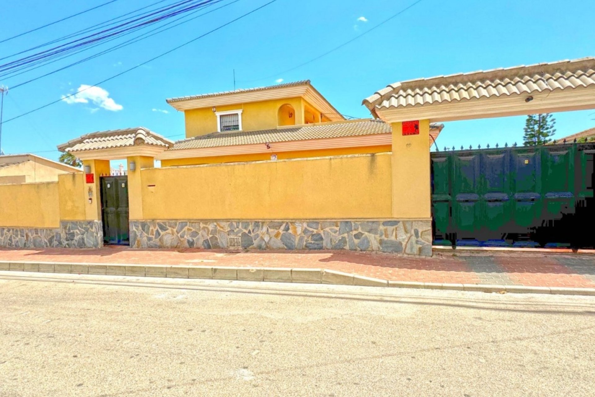 Herverkoop - Villa -
Torrevieja - Costa Blanca