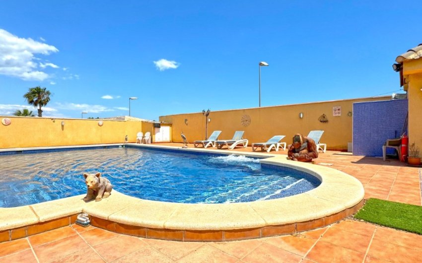 Herverkoop - Villa -
Torrevieja - Costa Blanca