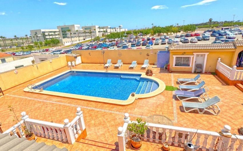 Herverkoop - Villa -
Torrevieja - Costa Blanca