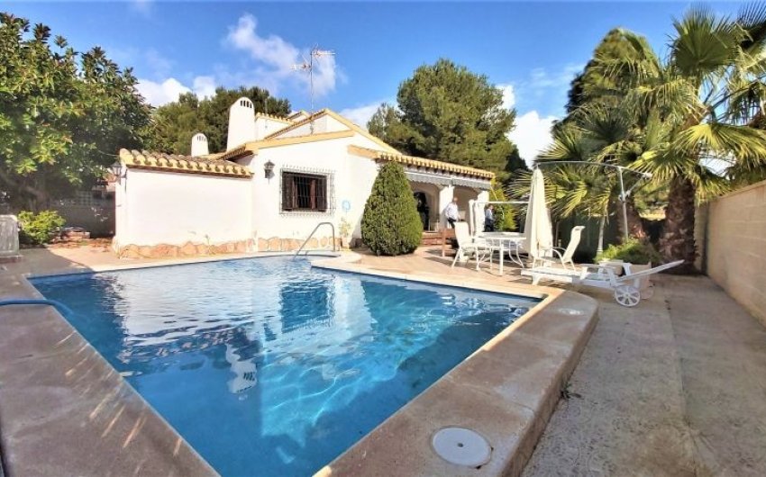 Herverkoop - Villa -
Torrevieja - Costa Blanca