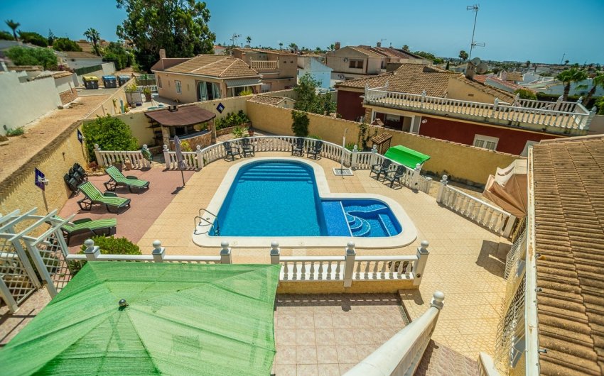 Herverkoop - Villa -
Torrevieja - Costa Blanca