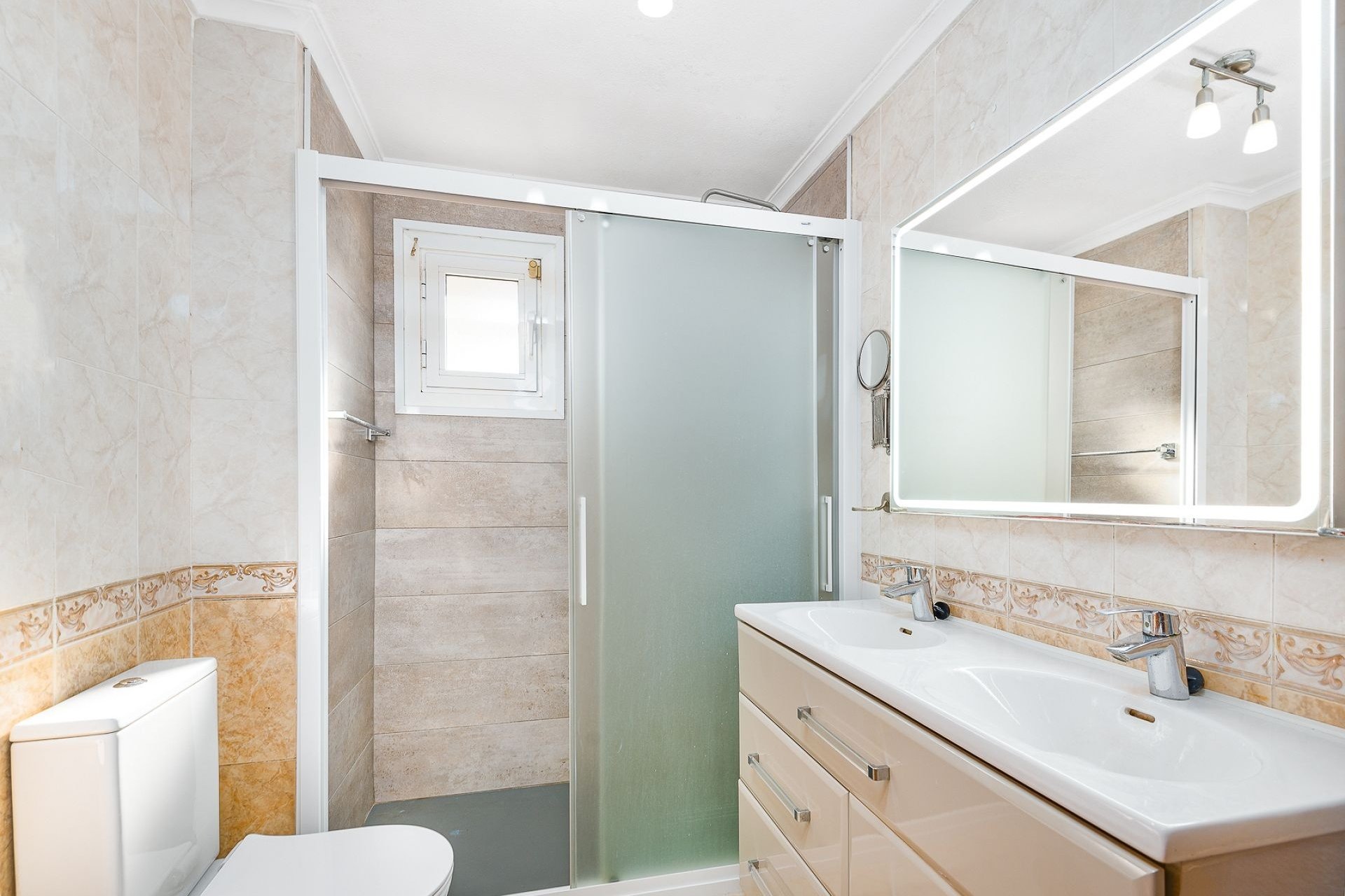 Herverkoop - Villa -
Torrevieja - Costa Blanca