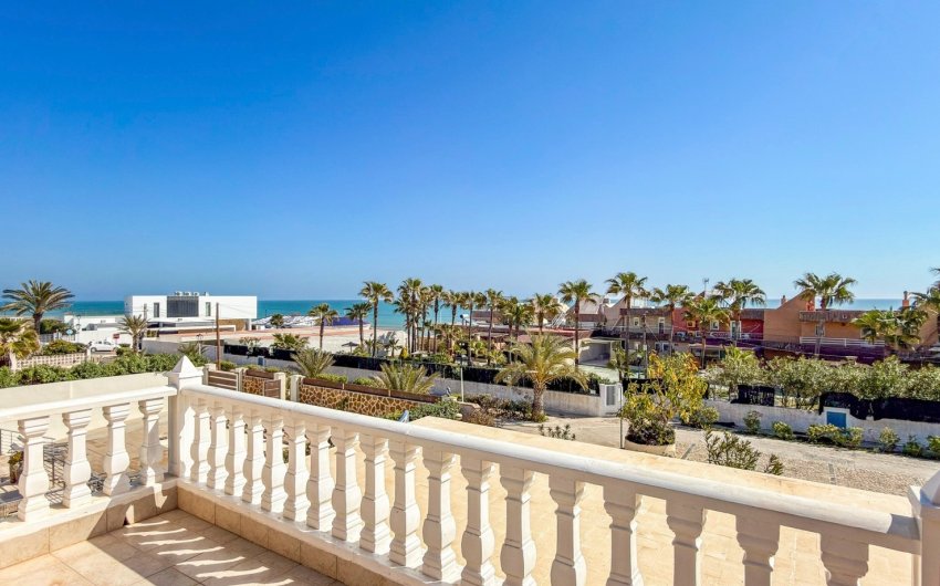 Herverkoop - Villa -
Torrevieja - Costa Blanca