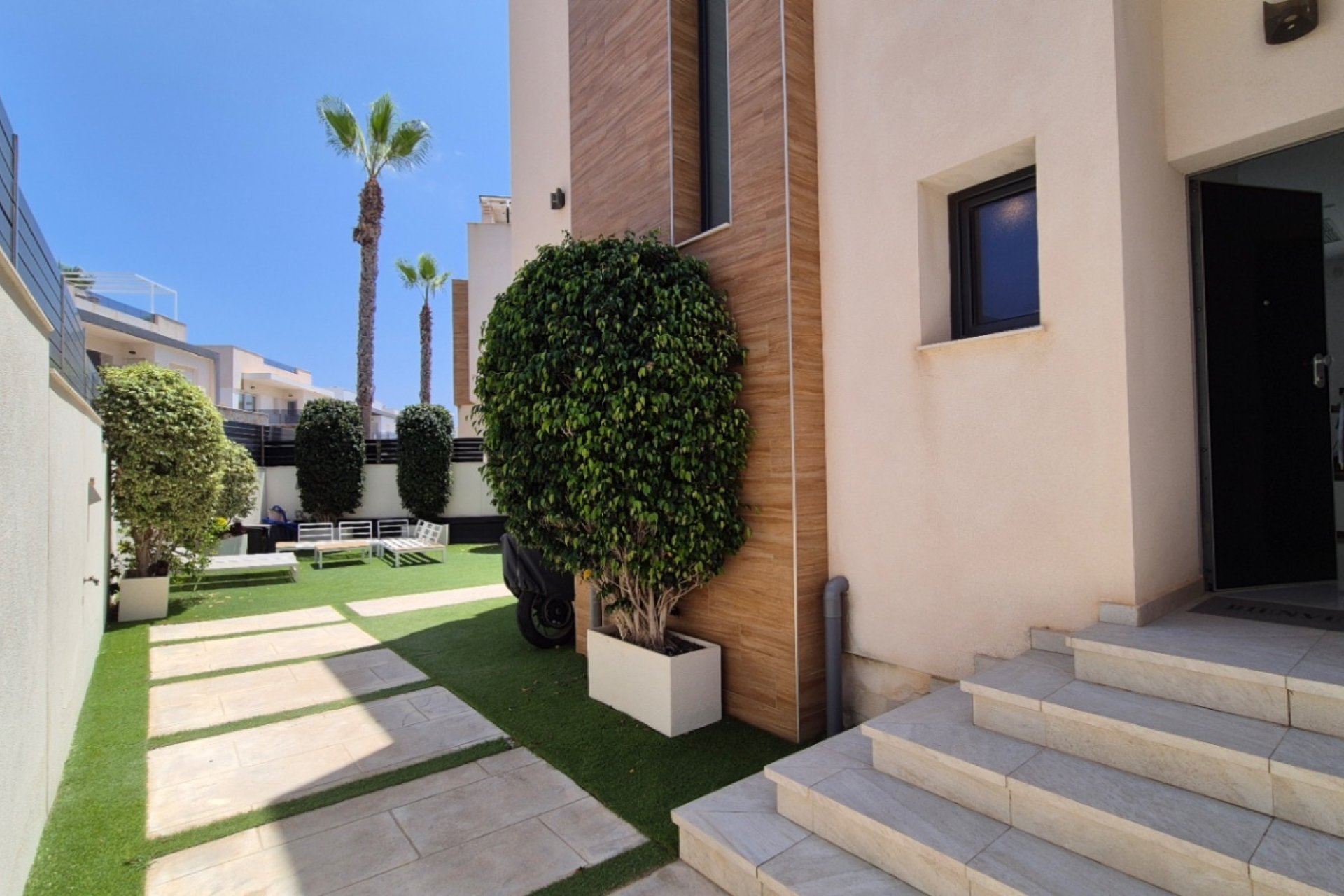 Herverkoop - Villa -
Torrevieja - Costa Blanca