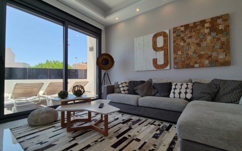 Herverkoop - Villa -
Torrevieja - Costa Blanca