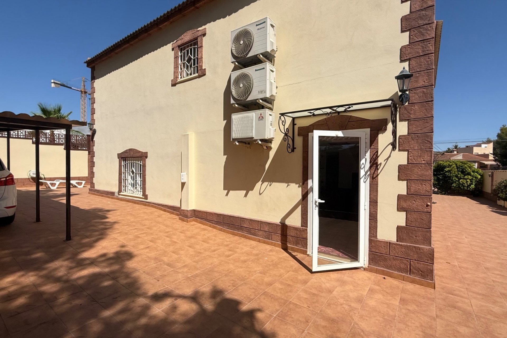 Herverkoop - Villa -
Torrevieja - Costa Blanca