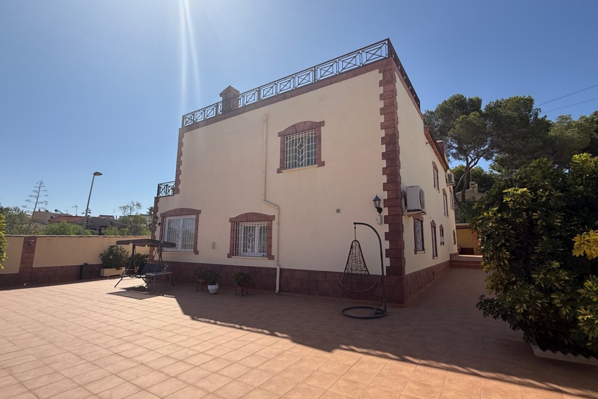 Herverkoop - Villa -
Torrevieja - Costa Blanca