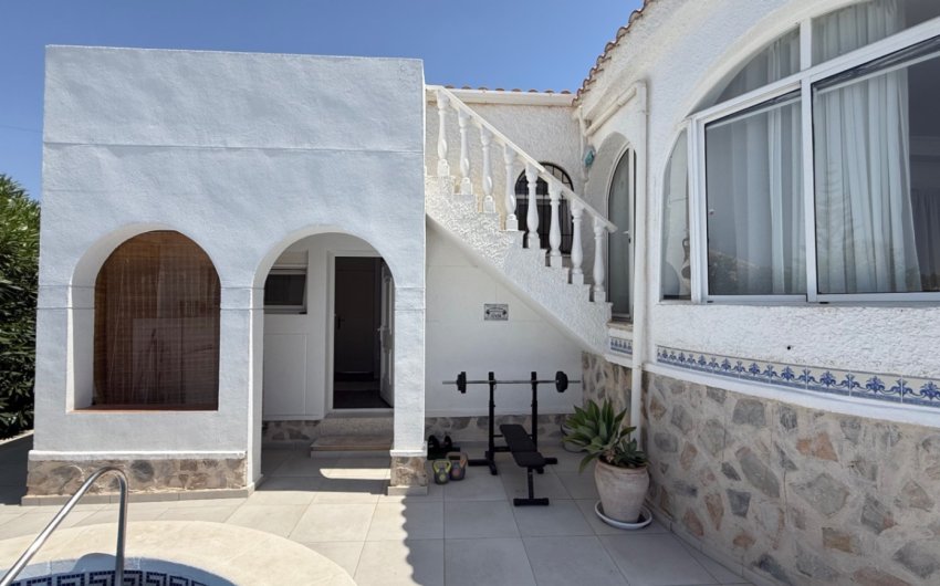Herverkoop - Villa -
Torrevieja - Costa Blanca