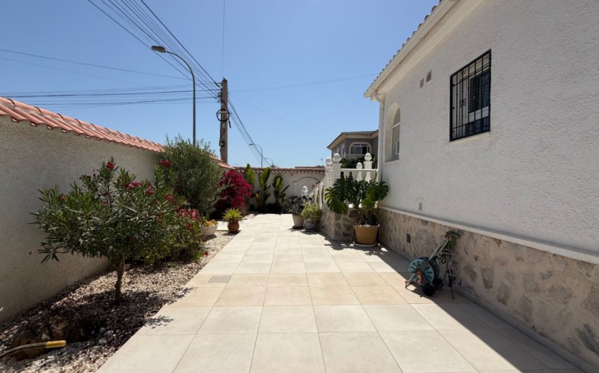 Herverkoop - Villa -
Torrevieja - Costa Blanca