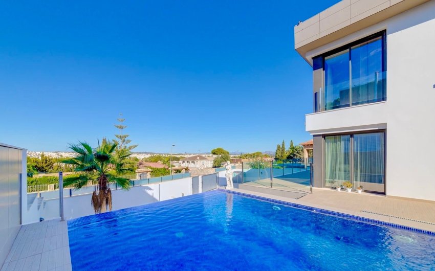 Herverkoop - Villa -
Torrevieja - Costa Blanca