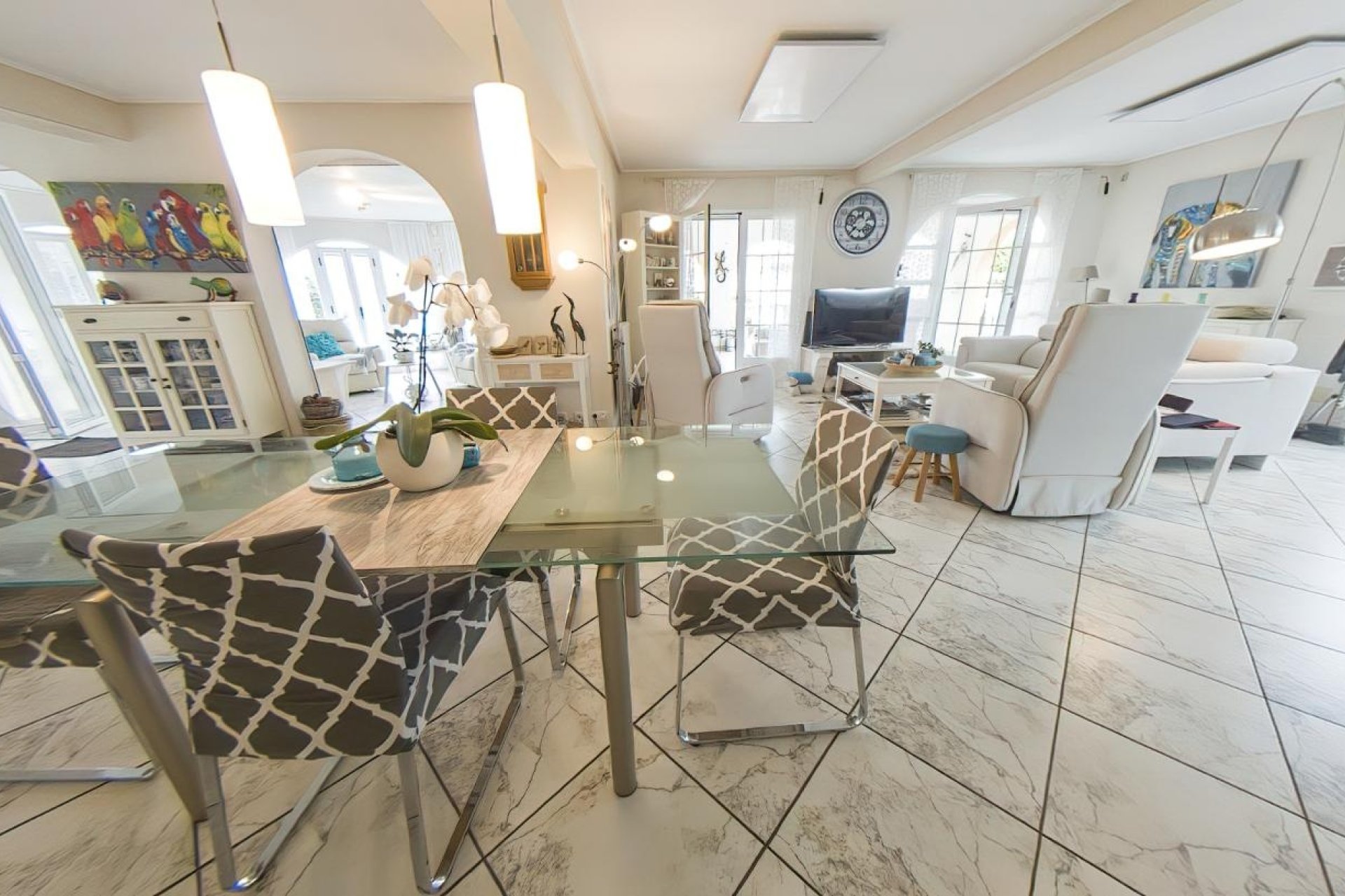 Herverkoop - Villa -
Torrevieja - Costa Blanca