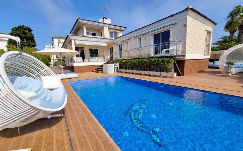 Herverkoop - Villa -
Torrevieja - Costa Blanca