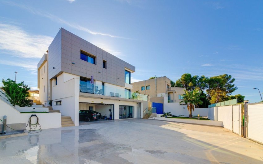 Herverkoop - Villa -
Torrevieja - Costa Blanca