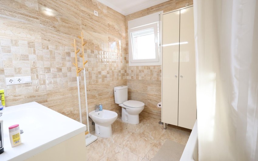 Herverkoop - Villa -
Torrevieja - Costa Blanca