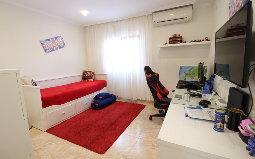 Herverkoop - Villa -
Torrevieja - Costa Blanca