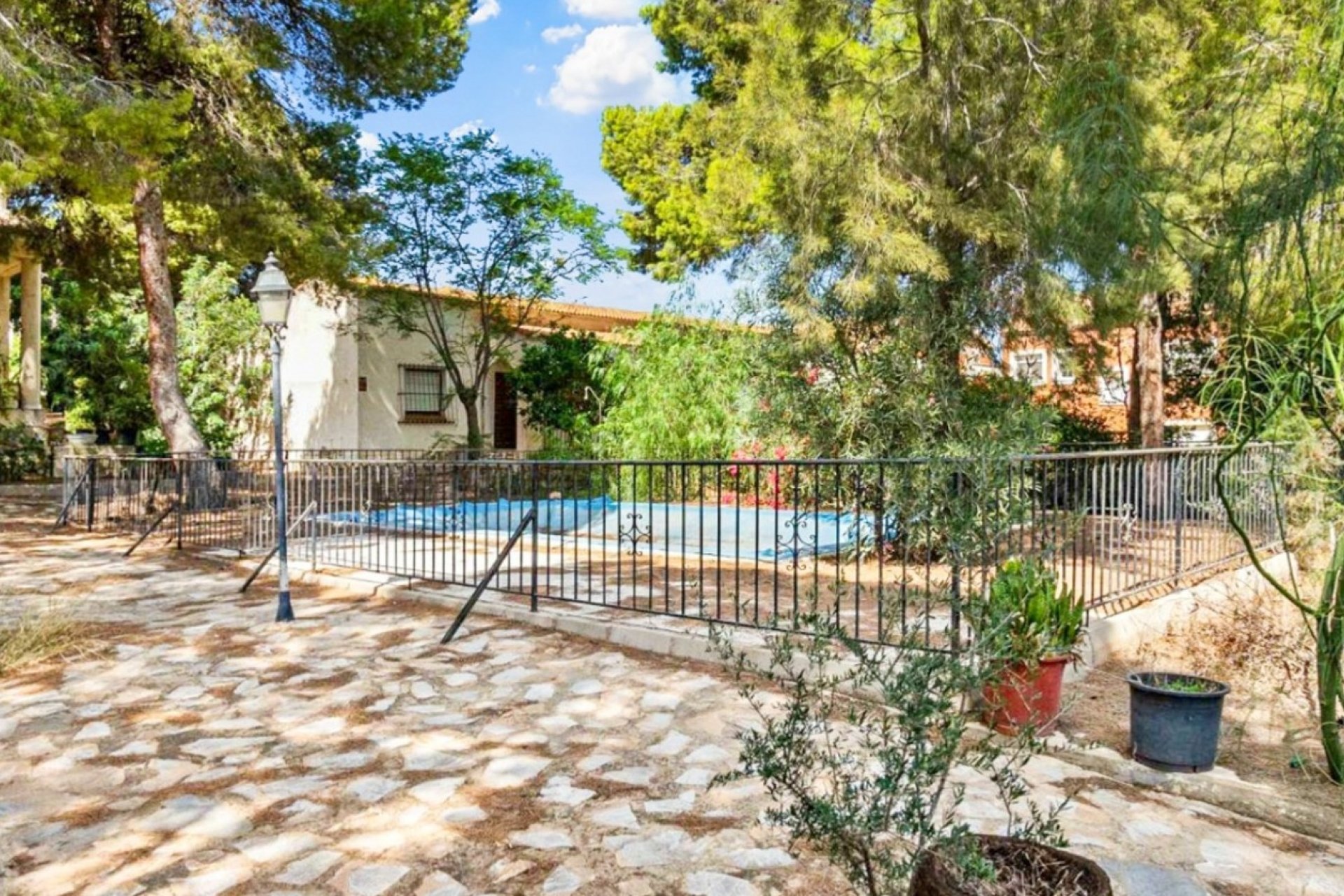 Herverkoop - Villa -
Torrevieja - Costa Blanca