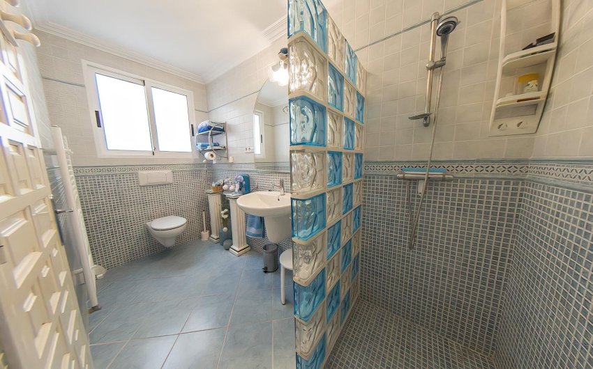 Herverkoop - Villa -
Torrevieja - Costa Blanca